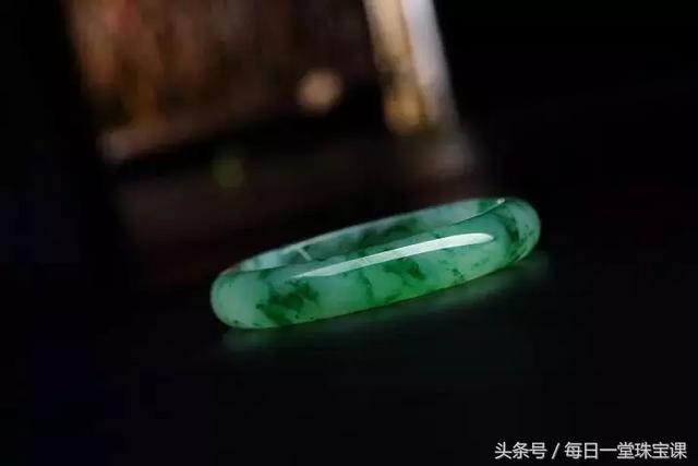 翡翠种水知识图解,种水好的翡翠图片-第3张图片-翡翠网 翡翠种水知识图解,种水好的翡翠图片-第3张图片-翡翠网