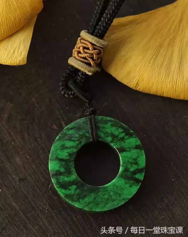 翡翠种水知识图解,种水好的翡翠图片-第12张图片-翡翠网 翡翠种水知识图解,种水好的翡翠图片-第12张图片-翡翠网