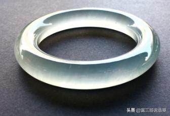 翡翠知识翡翠起胶与起莹翡翠起胶的贵吗-第2张图片-翡翠网 翡翠知识翡翠起胶与起莹翡翠起胶的贵吗-第2张图片-翡翠网