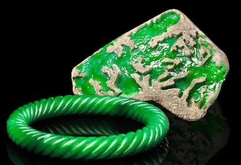 女士戴玉镯戴哪个手上,翡翠手镯女士款-第6张图片-翡翠网 女士戴玉镯戴哪个手上,翡翠手镯女士款-第6张图片-翡翠网