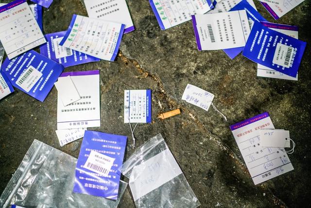 我的翡翠原石之旅十二章,超巨型翡翠原石小说-第11张图片-翡翠网 我的翡翠原石之旅十二章,超巨型翡翠原石小说-第11张图片-翡翠网