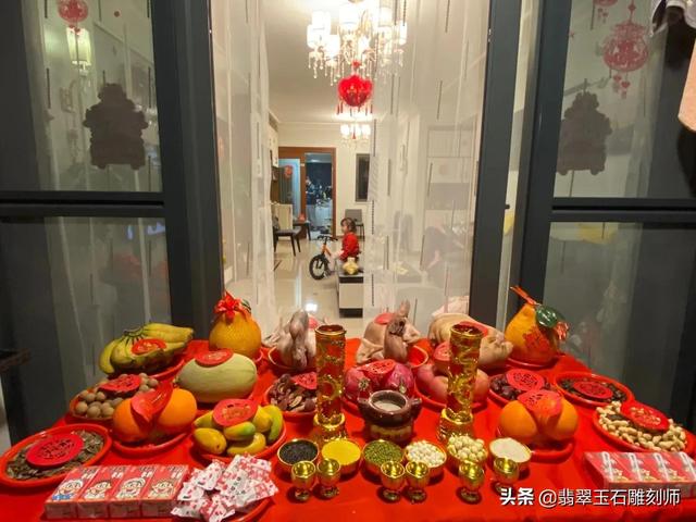 开翡翠手镯直播,翡翠镯子报价-第6张图片-翡翠网 开翡翠手镯直播,翡翠镯子报价-第6张图片-翡翠网