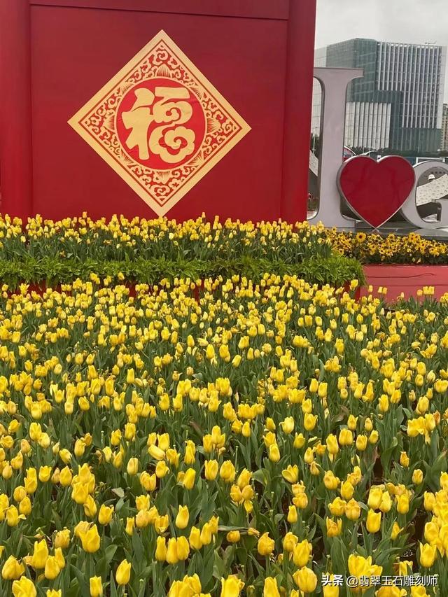 开翡翠手镯直播,翡翠镯子报价-第18张图片-翡翠网 开翡翠手镯直播,翡翠镯子报价-第18张图片-翡翠网