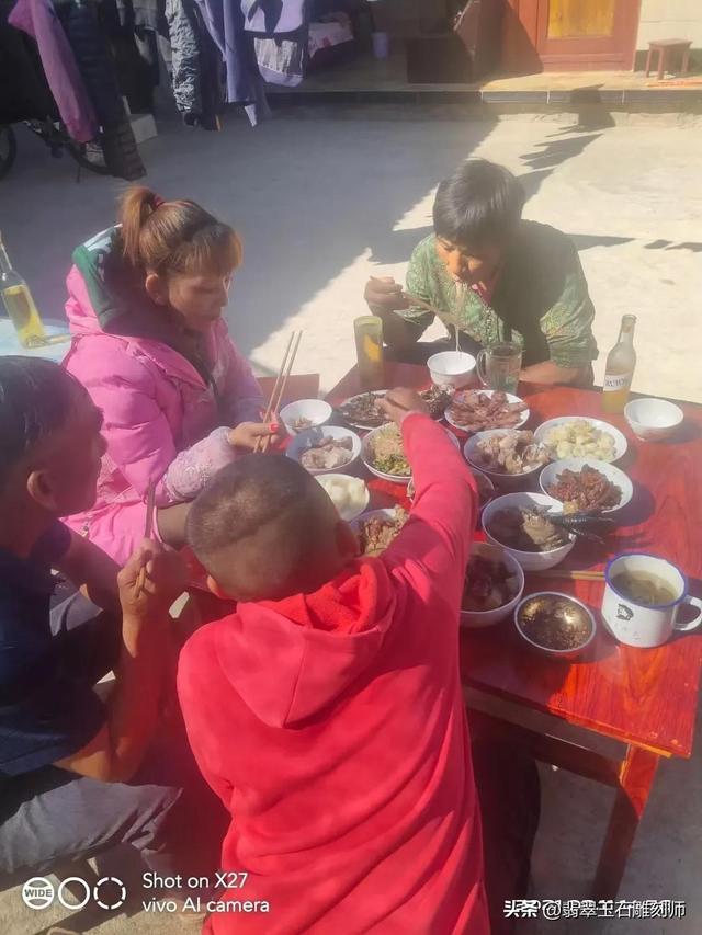 开翡翠手镯直播,翡翠镯子报价-第32张图片-翡翠网 开翡翠手镯直播,翡翠镯子报价-第32张图片-翡翠网