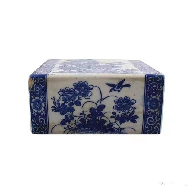 翡翠毛料原石,孔雀绿翡翠原石-第4张图片-翡翠网 翡翠毛料原石,孔雀绿翡翠原石-第4张图片-翡翠网