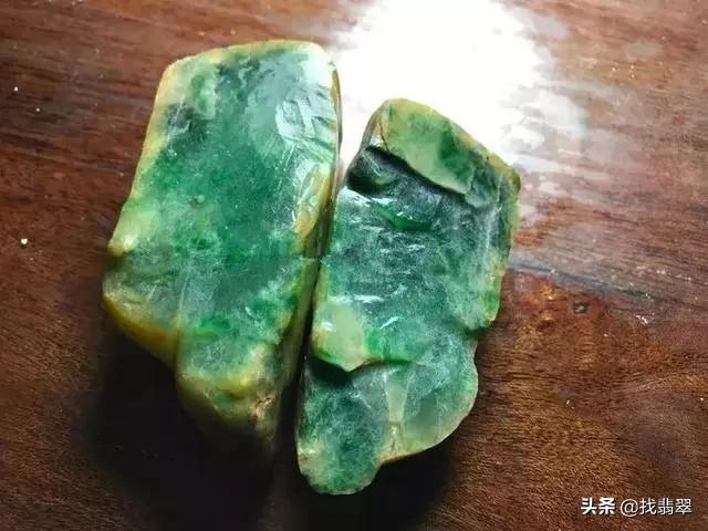 关于翡翠原石双龙戏珠的信息-第6张图片-翡翠网 关于翡翠原石双龙戏珠的信息-第6张图片-翡翠网