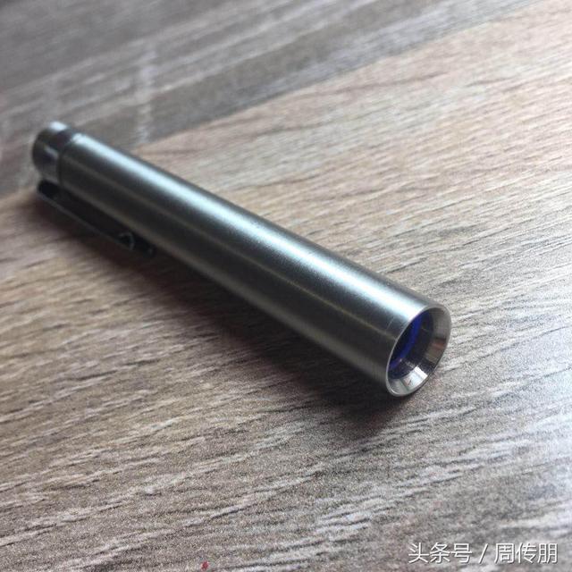 如何分辨翡翠原石是不是b货的简单介绍-第15张图片-翡翠网 如何分辨翡翠原石是不是b货的简单介绍-第15张图片-翡翠网