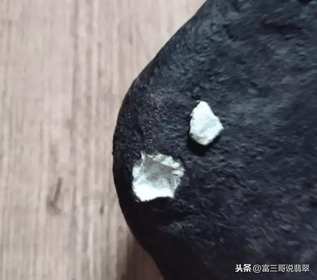 翡翠原石直播的套路,直播翡翠原石批发-第5张图片-翡翠网 翡翠原石直播的套路,直播翡翠原石批发-第5张图片-翡翠网