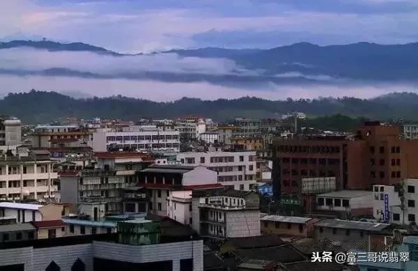 包含翡翠原石的价值的词条-第2张图片-翡翠网 包含翡翠原石的价值的词条-第2张图片-翡翠网