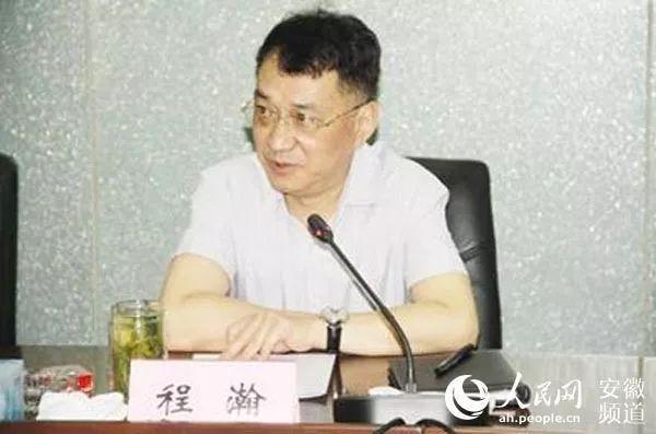 翡翠百达手表价格,百达翡丽假表图片大全-第4张图片-翡翠网 翡翠百达手表价格,百达翡丽假表图片大全-第4张图片-翡翠网