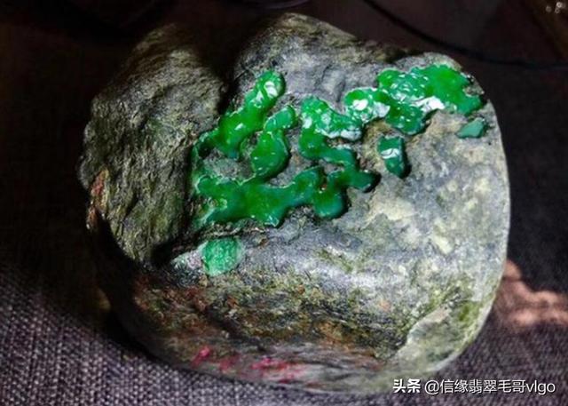 高品质小翡翠原石,翡翠原石满绿小料-第2张图片-翡翠网 高品质小翡翠原石,翡翠原石满绿小料-第2张图片-翡翠网