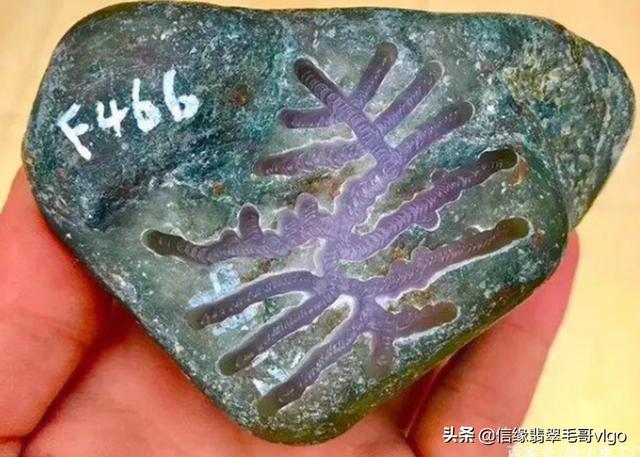 高品质小翡翠原石,翡翠原石满绿小料-第4张图片-翡翠网 高品质小翡翠原石,翡翠原石满绿小料-第4张图片-翡翠网