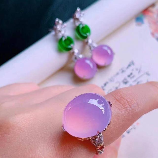 怎么选翡翠原石,近似翡翠的原石-第1张图片-翡翠网