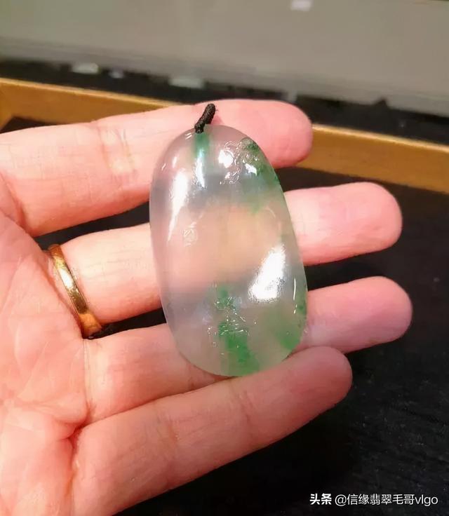 三千万以上的翡翠手镯三千多的翡翠镯子怎么样-第46张图片-翡翠网 三千万以上的翡翠手镯三千多的翡翠镯子怎么样-第46张图片-翡翠网