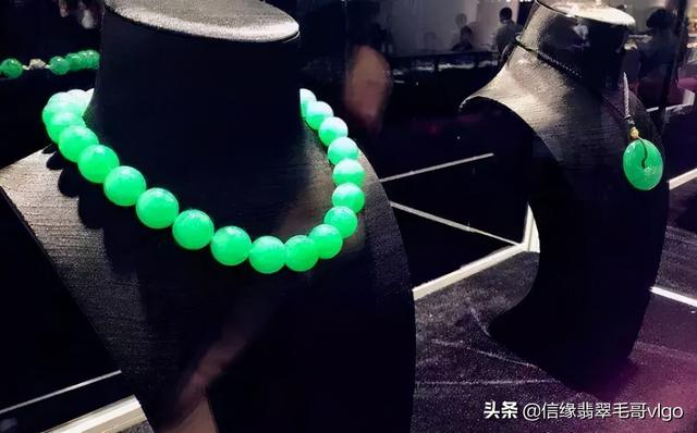 三千万以上的翡翠手镯三千多的翡翠镯子怎么样-第52张图片-翡翠网 三千万以上的翡翠手镯三千多的翡翠镯子怎么样-第52张图片-翡翠网