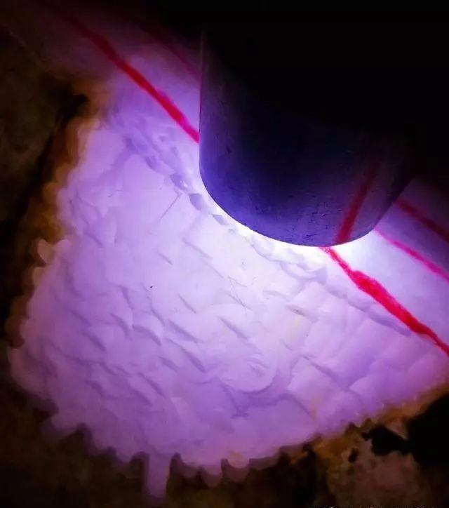 包含怎样选择原石翡翠紫罗兰质细的词条-第4张图片-翡翠网 包含怎样选择原石翡翠紫罗兰质细的词条-第4张图片-翡翠网