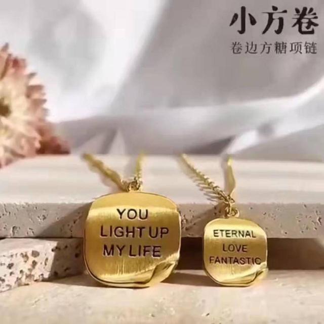 a货千足金翡翠吊坠价格足金翡翠a货挂件-第31张图片-翡翠网 a货千足金翡翠吊坠价格足金翡翠a货挂件-第31张图片-翡翠网