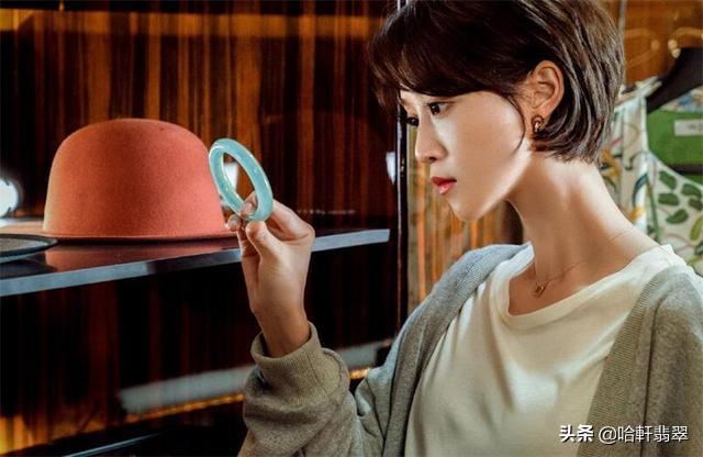 翡翠手镯镶嵌修补图片深圳翡翠手镯描金-第5张图片-翡翠网