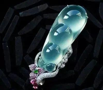 翡翠手镯的商品知识和寓意,A货翡翠手镯-第15张图片-翡翠网 翡翠手镯的商品知识和寓意,A货翡翠手镯-第15张图片-翡翠网