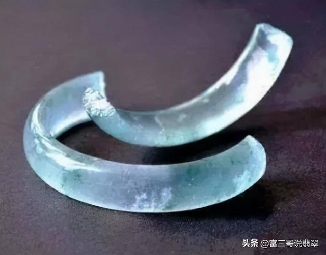 翡翠挂件专业知识翡翠吊坠图片-第3张图片-翡翠网 翡翠挂件专业知识翡翠吊坠图片-第3张图片-翡翠网