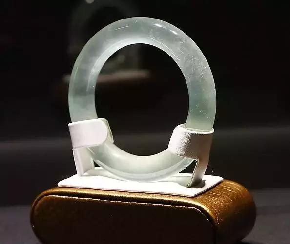 晒晒翡翠玉镯带价格晒晒我带了5年的翡翠手镯-第11张图片-翡翠网