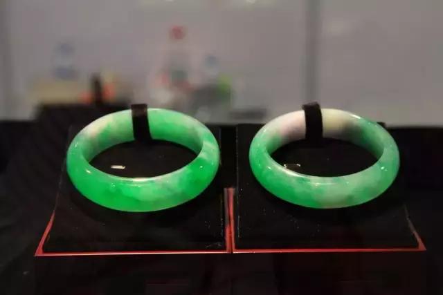 晒晒翡翠玉镯带价格晒晒我带了5年的翡翠手镯-第35张图片-翡翠网