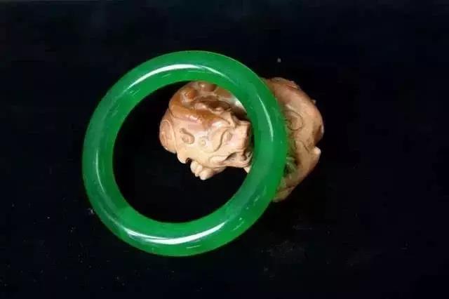 晒晒翡翠玉镯带价格晒晒我带了5年的翡翠手镯-第44张图片-翡翠网