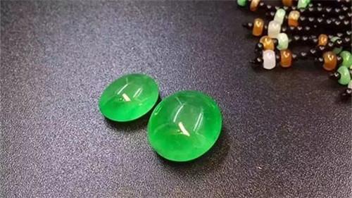 包含翡翠戒圈知识的词条-第1张图片-翡翠网 包含翡翠戒圈知识的词条-第1张图片-翡翠网