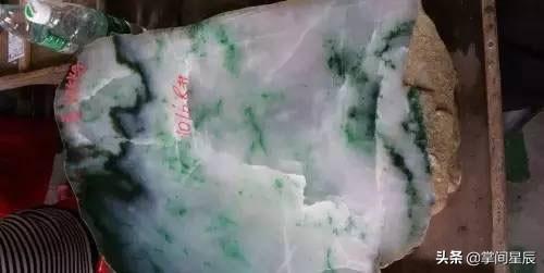 裂多翡翠原石视频,翡翠为什么要选择原石-第14张图片-翡翠网 裂多翡翠原石视频,翡翠为什么要选择原石-第14张图片-翡翠网