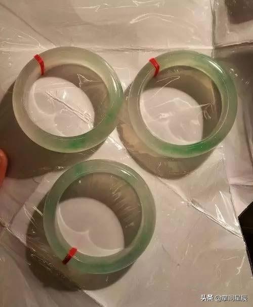 裂多翡翠原石视频,翡翠为什么要选择原石-第16张图片-翡翠网 裂多翡翠原石视频,翡翠为什么要选择原石-第16张图片-翡翠网