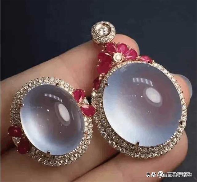 怎么讲解翡翠手镯翡翠手镯变透明了-第8张图片-翡翠网 怎么讲解翡翠手镯翡翠手镯变透明了-第8张图片-翡翠网