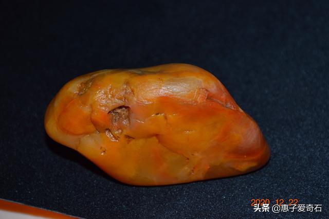 玉石毛料原石翡翠玉原石多少一克-第2张图片-翡翠网 玉石毛料原石翡翠玉原石多少一克-第2张图片-翡翠网