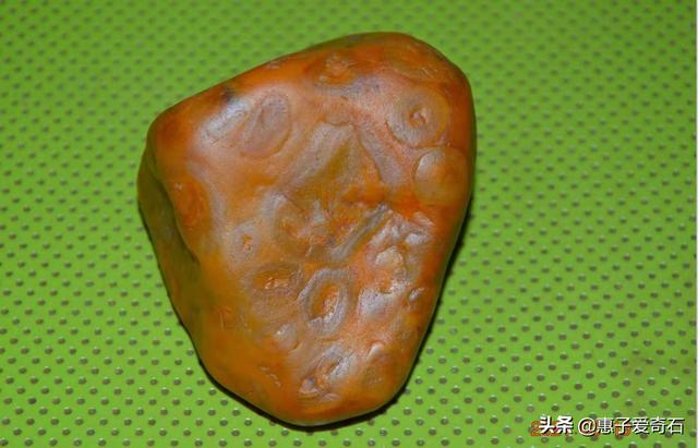 玉石毛料原石翡翠玉原石多少一克-第6张图片-翡翠网 玉石毛料原石翡翠玉原石多少一克-第6张图片-翡翠网