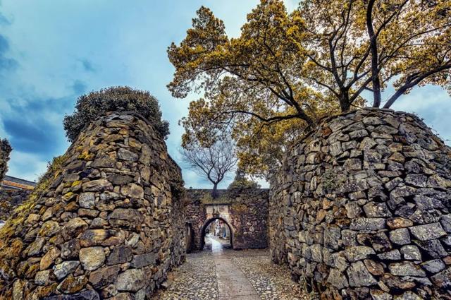 西城区缅甸翡翠原石一手货源翡翠原石价格-第8张图片-翡翠网 西城区缅甸翡翠原石一手货源翡翠原石价格-第8张图片-翡翠网