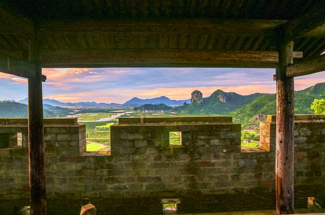 西城区缅甸翡翠原石一手货源翡翠原石价格-第10张图片-翡翠网 西城区缅甸翡翠原石一手货源翡翠原石价格-第10张图片-翡翠网