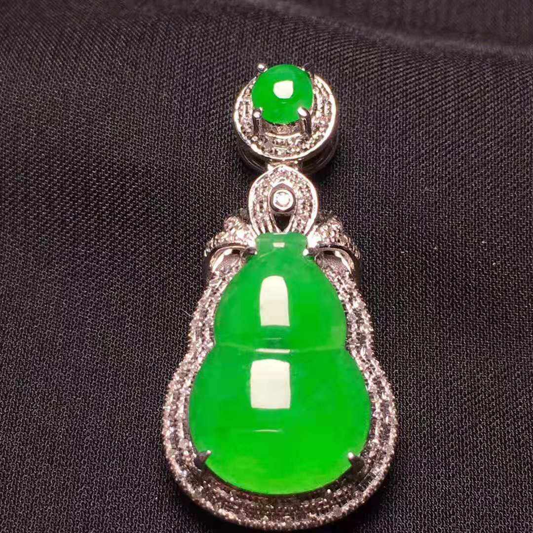 a货翡翠吊坠价格翡翠挂件图片及价格-第1张图片-翡翠网