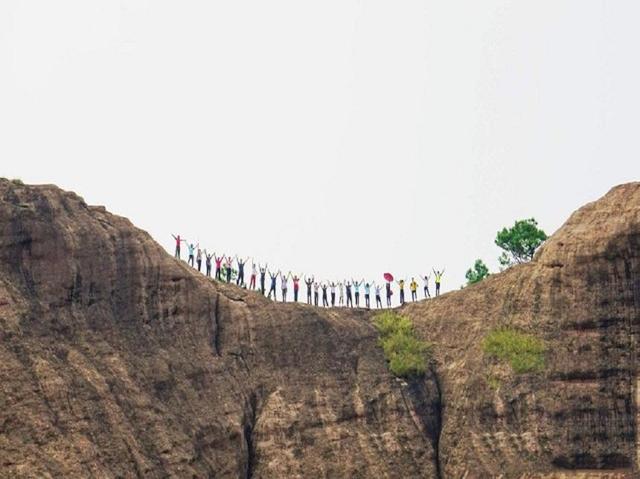抖音很火的攀岩游戏抖音上攀爬悬崖的游戏-第2张图片-翡翠网 抖音很火的攀岩游戏抖音上攀爬悬崖的游戏-第2张图片-翡翠网