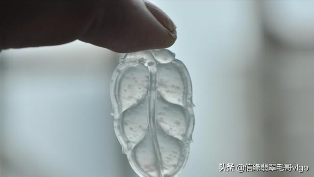 糯冰种翡翠原石价格杭州冰糯种翡翠原石-第2张图片-翡翠网 糯冰种翡翠原石价格杭州冰糯种翡翠原石-第2张图片-翡翠网