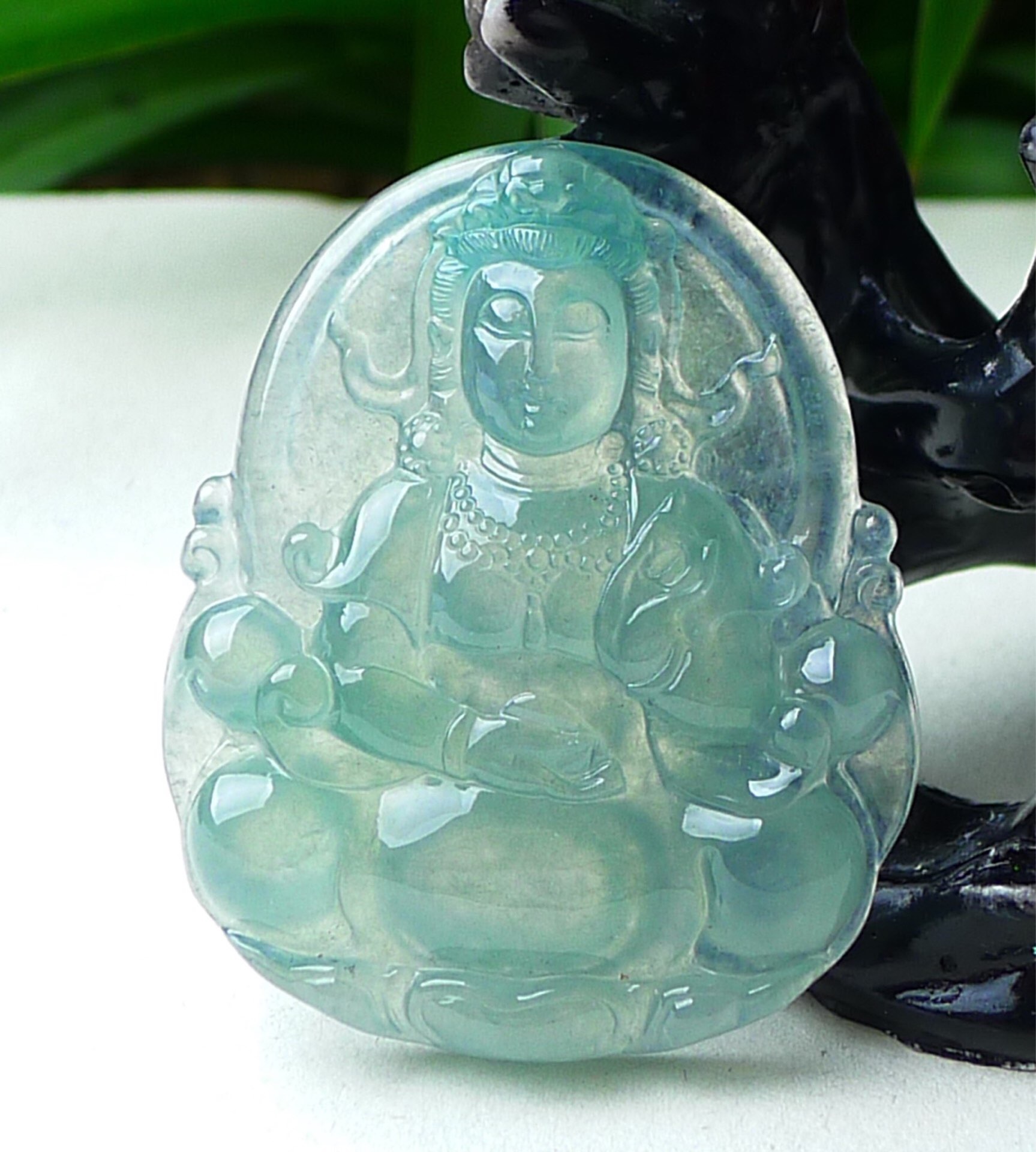 高冰翡翠观音价格,冰种和高冰种翡翠图片-第1张图片-翡翠网