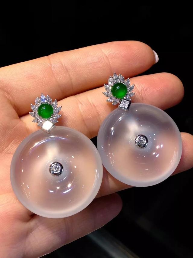 翡翠的种水色怎么辨别翡翠文化翡翠知识什么是种水色-第2张图片-翡翠网 翡翠的种水色怎么辨别翡翠文化翡翠知识什么是种水色-第2张图片-翡翠网