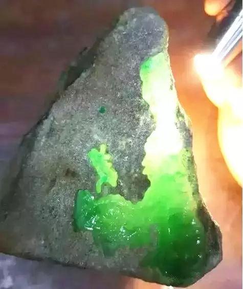 苏州翡翠原石图片苏州翡翠市场在哪里-第5张图片-翡翠网 苏州翡翠原石图片苏州翡翠市场在哪里-第5张图片-翡翠网