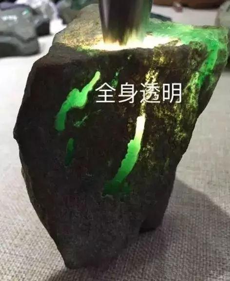 苏州翡翠原石图片苏州翡翠市场在哪里-第8张图片-翡翠网 苏州翡翠原石图片苏州翡翠市场在哪里-第8张图片-翡翠网