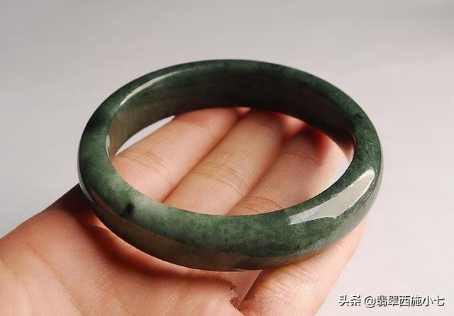 翡翠分类价格翡翠的等级和价格-第12张图片-翡翠网 翡翠分类价格翡翠的等级和价格-第12张图片-翡翠网