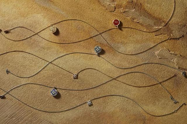 翡翠**无限金币无限钻石版,翡翠**内置修改器-第9张图片-翡翠网 翡翠**无限金币无限钻石版,翡翠**内置修改器-第9张图片-翡翠网