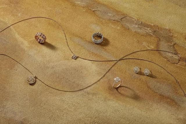 翡翠**无限金币无限钻石版,翡翠**内置修改器-第10张图片-翡翠网 翡翠**无限金币无限钻石版,翡翠**内置修改器-第10张图片-翡翠网