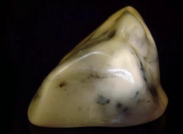 仪征翡翠原石吧,种嫩翡翠原石-第4张图片-翡翠网 仪征翡翠原石吧,种嫩翡翠原石-第4张图片-翡翠网