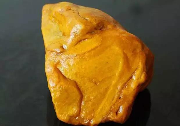 仪征翡翠原石吧,种嫩翡翠原石-第10张图片-翡翠网 仪征翡翠原石吧,种嫩翡翠原石-第10张图片-翡翠网