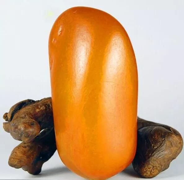 仪征翡翠原石吧,种嫩翡翠原石-第23张图片-翡翠网 仪征翡翠原石吧,种嫩翡翠原石-第23张图片-翡翠网