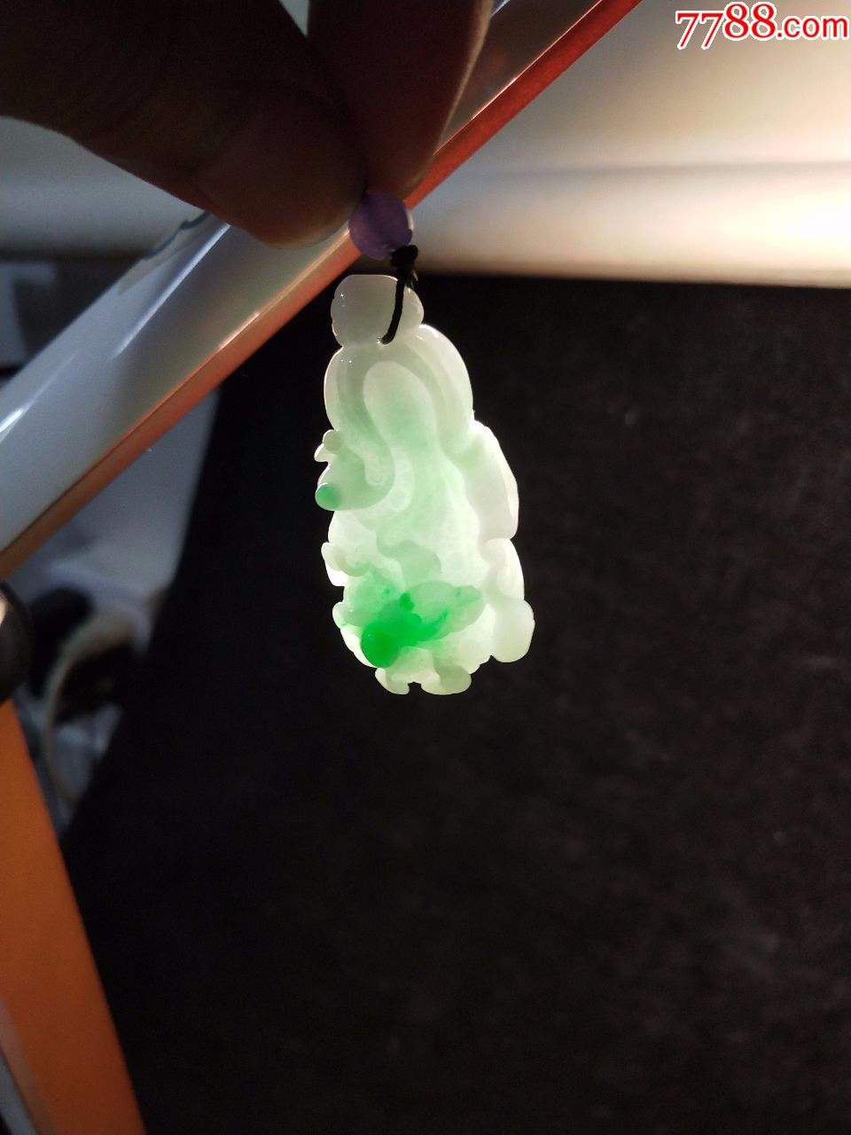 关于翡翠白菜吊坠价格行情的信息-第1张图片-翡翠网 关于翡翠白菜吊坠价格行情的信息-第1张图片-翡翠网