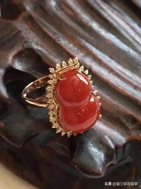 翡翠的种类和级别,褐翅翡翠百科知识-第8张图片-翡翠网 翡翠的种类和级别,褐翅翡翠百科知识-第8张图片-翡翠网